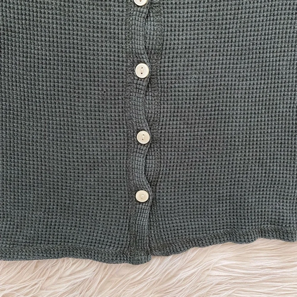 Vintage Abercrombie Y2K 90s Sage Green Button Front Thermal Waffle Knit Shirt - Picture 5 of 11